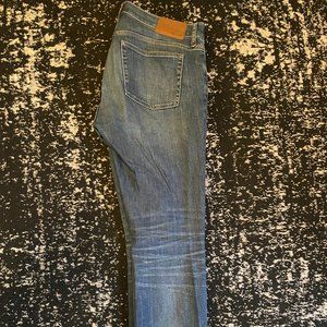 Sold-Madewell Men's medium wash skinny jean in 34x32